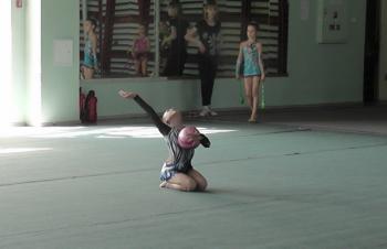 Юная камышанка заняла третье место в соревнованиях по художественной гимнастике
