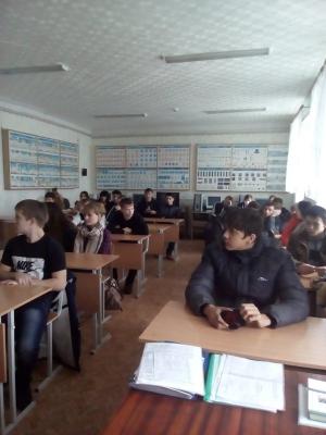 «Студенческий десант» познакомился с работой МО МВД «Камышинский»