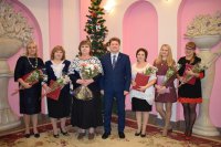 Станислав Зинченко поздравил коллектив отдела ЗАГС г. Камышина с профессиональным праздником