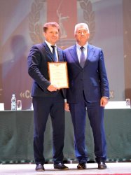 Награждение главы администрации городского округа - город Камышин Станислава Зинченко