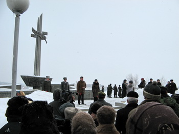 Глава городского округа - город Камышин А.Чунаков на митинге