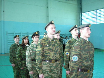 Участники военно-патриотической игры Орленок