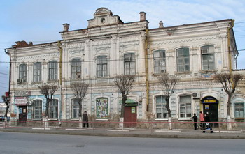 На пересечении улиц Пролетарской и Октябрьской (2008г)