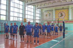 В Камышине прошел турнир Волгоградской области по волейболу среди команд ветеранов