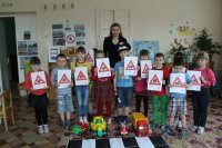 Воспитанники Камышинского детского сада № 19 присоединились к всероссийской акции «Добрый знак»