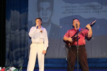 участники фестиваля Александр Ферхов и Олег Михайлов