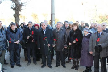 В Камышине открыли мемориальную доску Николаю Хромову