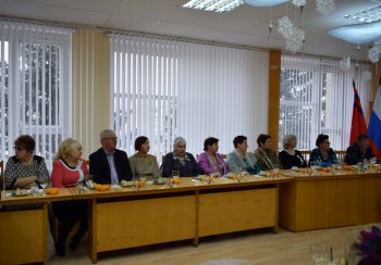 Новогодняя встреча Главы города и Главы Администрации с активом городского Совета ветеранов