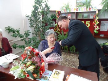 В библиотеке состоялась творческая встреча к 85-летию камышинской поэтессы А.М. Тарасовой