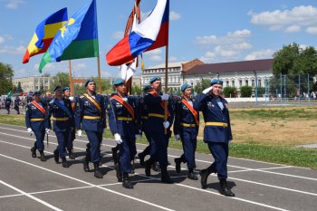 В Камышине состоялось праздничное мероприятие, посвященное 87-й годовщине образования Воздушно-десантных войск России