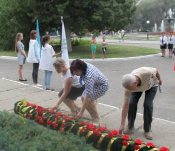Митинг, посвященный Дню бомбардировки Сталинграда
