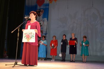 В ДК «Текстильщик» состоялась конкурсная программа «Бабушка моей мечты»