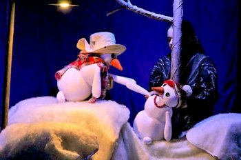 Кукольный спектакль Снеговички